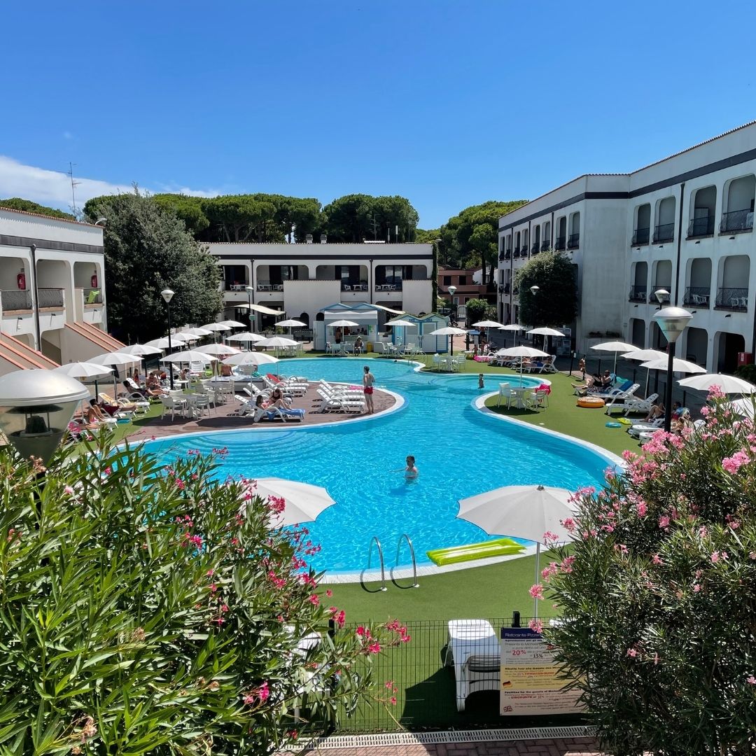 Michelangelo Holiday & Family Resort: Soggiorno di Relax al Lido di Spina Immagine